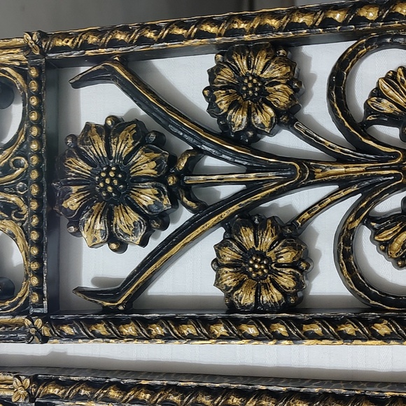Dart 1975 floral wall plaques - Picture 9 of 14